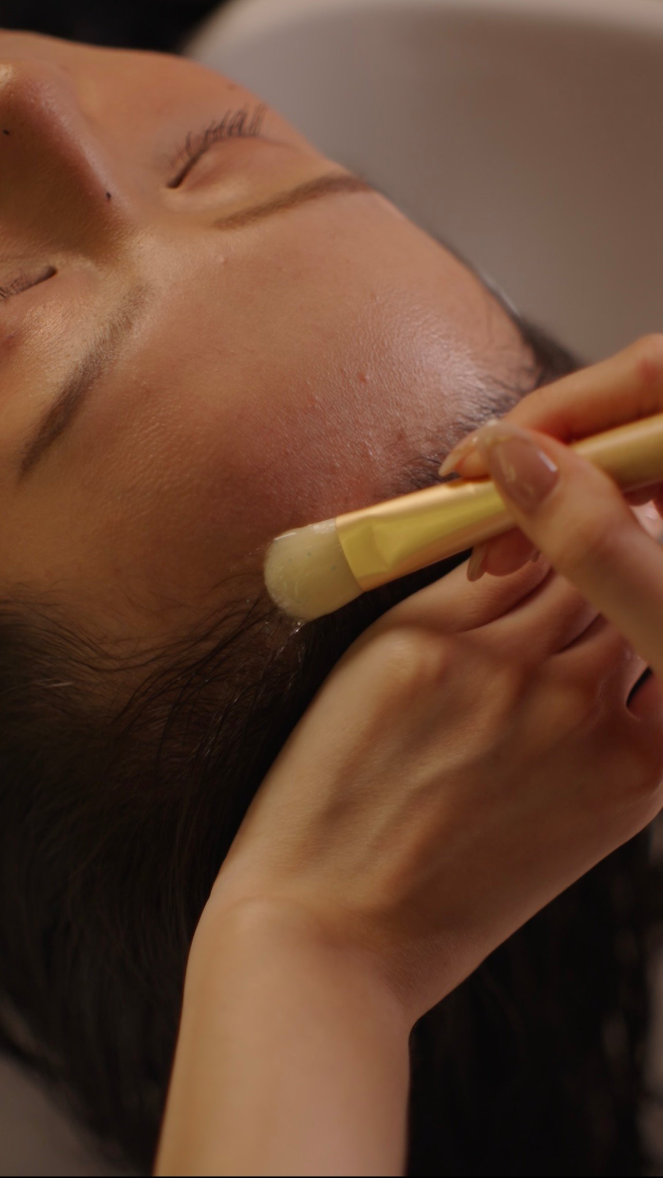 Scalp treatment detail at NÅMI Head Spa